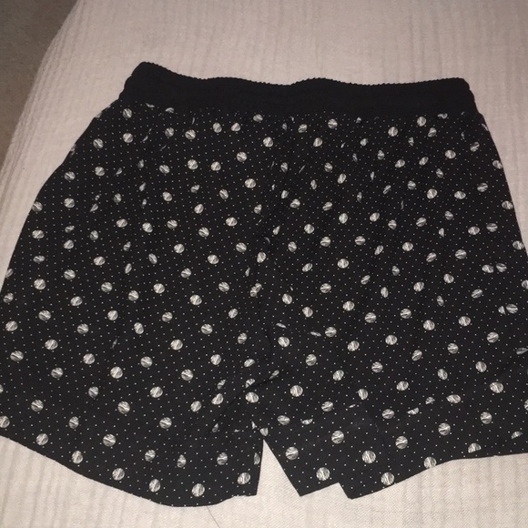 Shorts - Picture 2 of 2